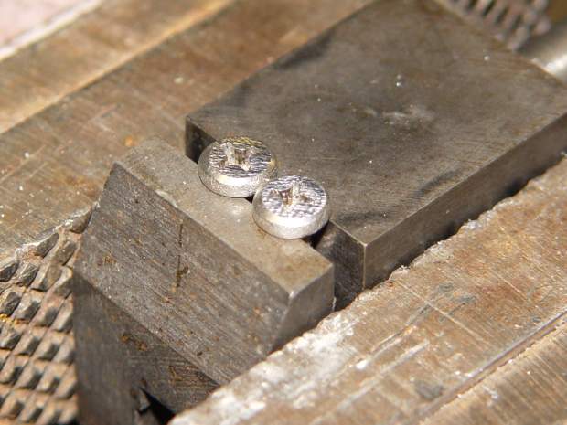 ET227 Heatsink - mounting screws