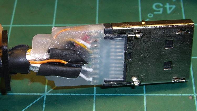 DP connector - pin 20 wire cut