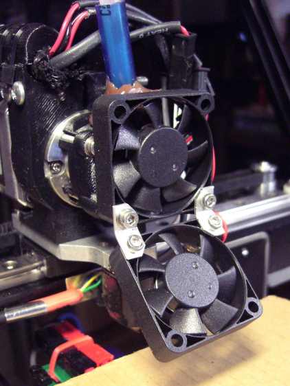 M2 V4 Extruder - 24 V fans