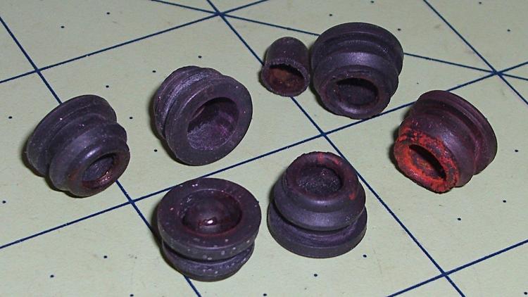 HP 7475A Carousel Rubber Boots