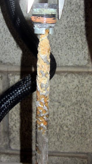 Water heater anode rod