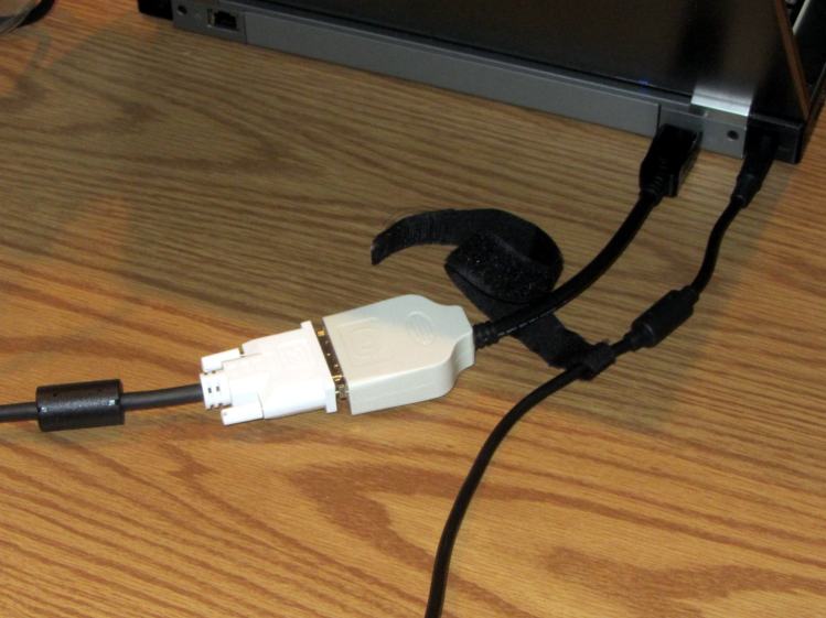 Latitude vs Viewsonic - DisplayPort to DVI-D