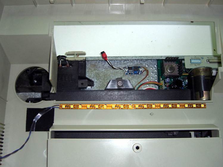 HP 7475A Plotter - LED strip and boost converter