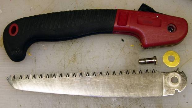 Folding saw - pivot shim