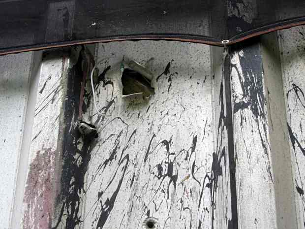 Metal scrap trailer - Puncture wounds
