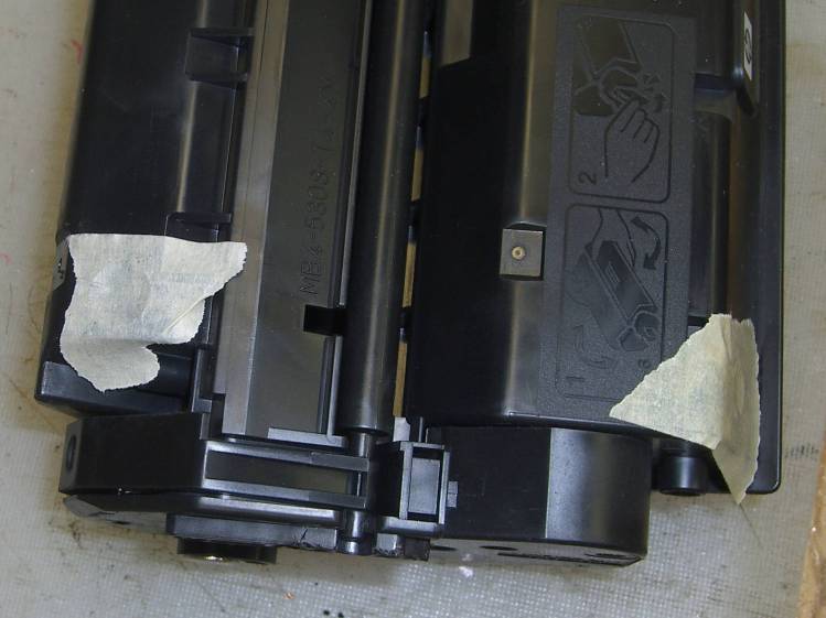 HP 7115X Toner Cartridge - holes in waste and supply compartments