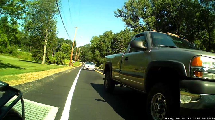 Spring Rd 2015-08-01 - EB - grate rear view