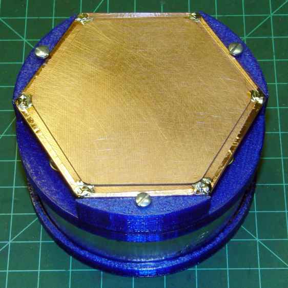 Electrometer amp - undrilled shield planes