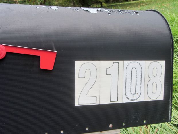 Mailbox - faded numbers