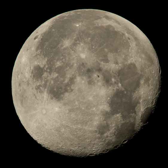 ISS Moon Transit - 2015-08-02 - NASA 19599509214_68eb2ae39f_o