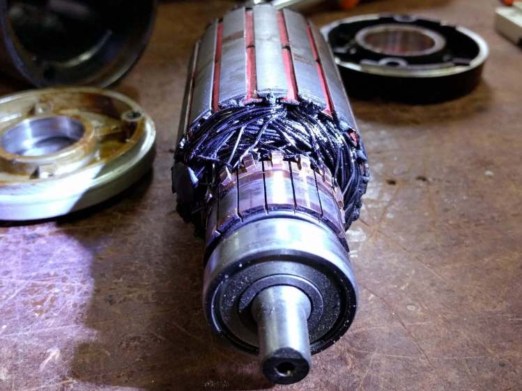 Motor - charred windings