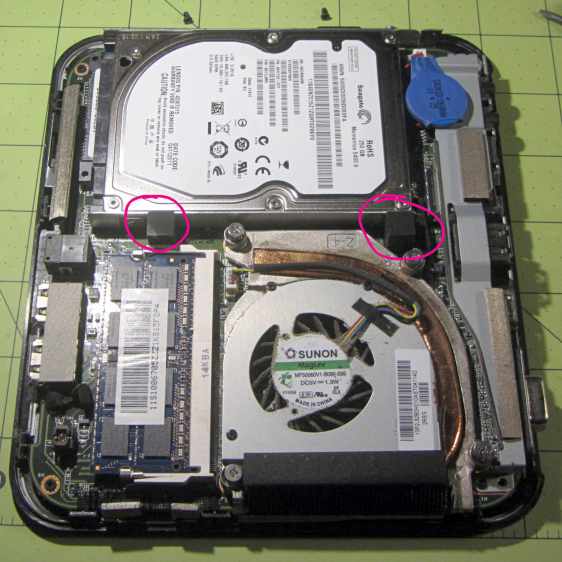 Lenovo Q150 - interior overview