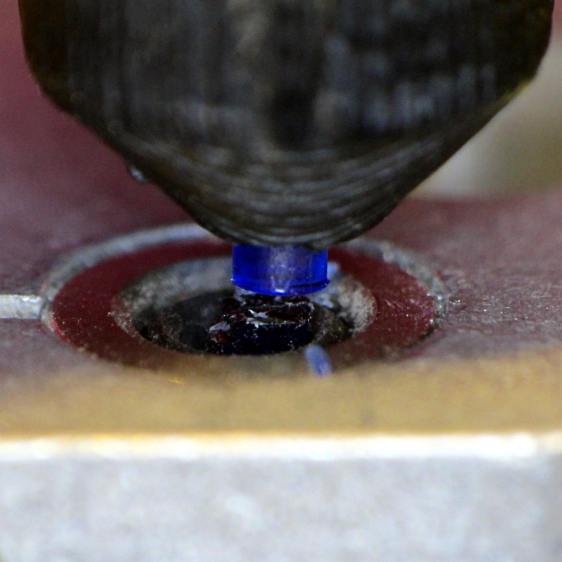 M2 Filament Dive - misaligned front view