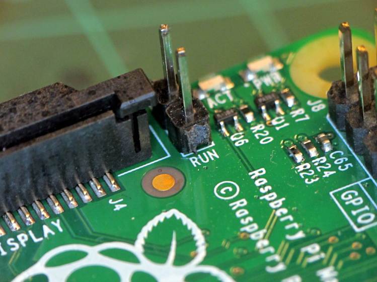 Raspberry Pi BPlus - RUN header