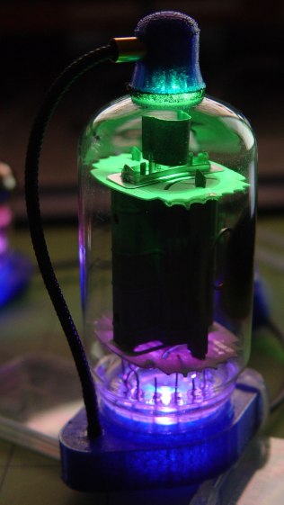 Vacuum Tube LEDs - IBM 21HB5A Beam Power Tube - green violet phase