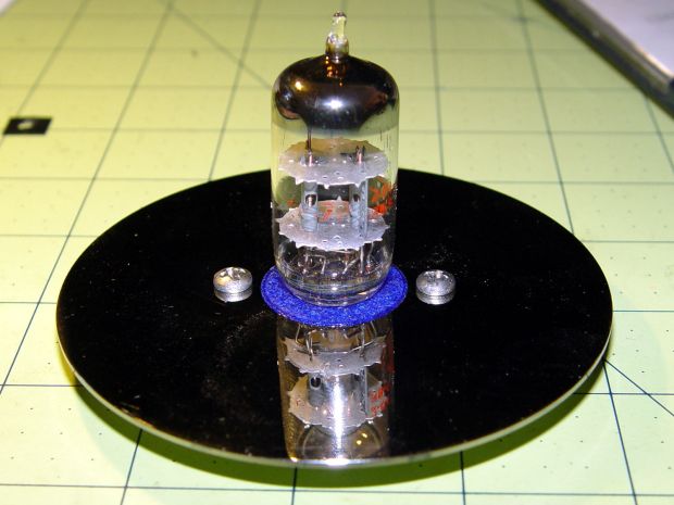 Noval socket - tube on platter