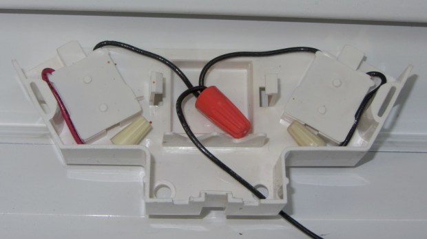 Fluorescent Shoplights - neutral endcap