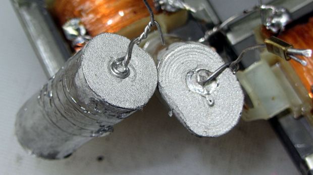 Fluorescent Shoplights - capacitor termination