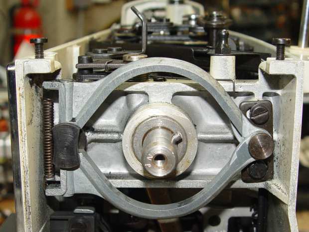 Kenmore 158.17032 - Clutch trip lever - normal position