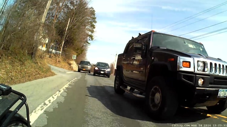 Rt 44 at 695 - H2 Overtaking - rear camera - 0305