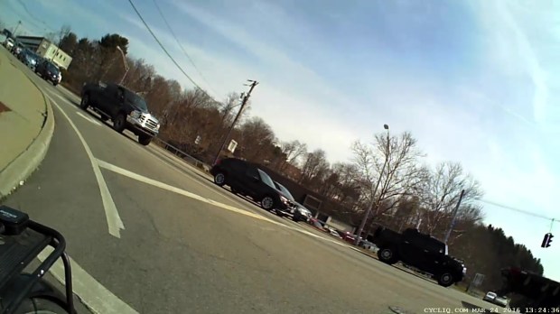 Rt 44 at 695 - H2 Overtaking - rear camera - 2274