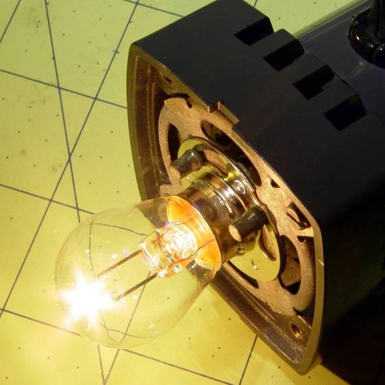 Microscope Illuminator - 1460X bulb - turned on