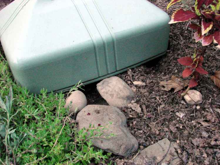 Garden shelter - front entrances