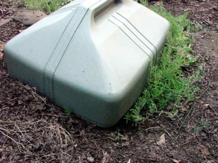  Garden shelter - rear entrance