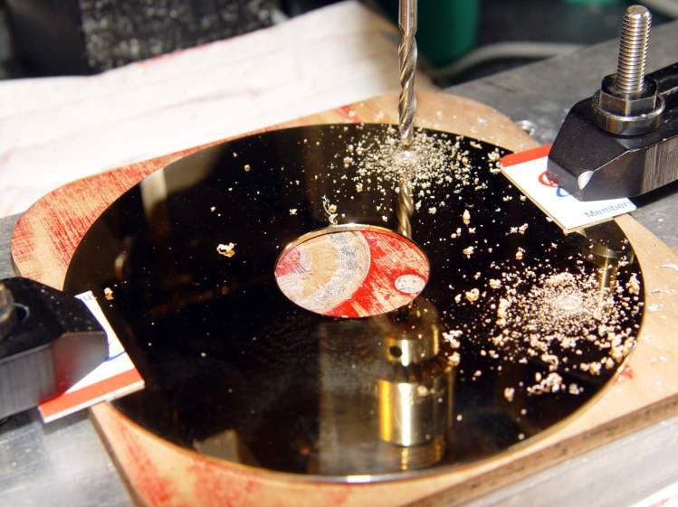 Hard drive platter - Noval base drilling