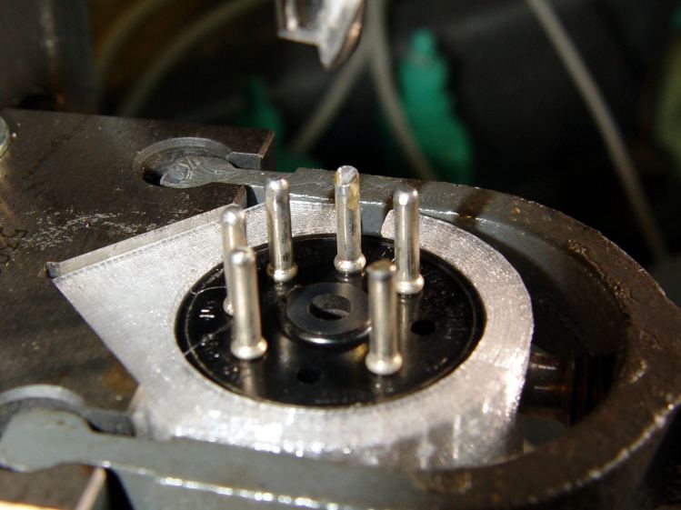 0D3 Octal - milled spigot