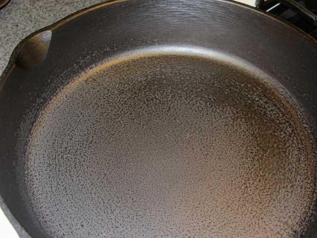 Wagner cast iron skillet - after - top