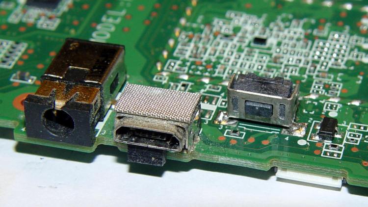 Kindle Fire - repaired power switch - front