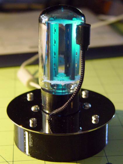 5U4GB Full-wave vacuum rectifier - side and base illumination