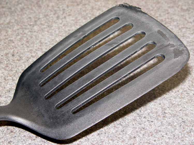 Spatula Search - heavy slotted nylon