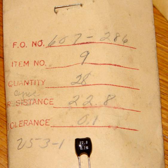 Silver-mica capacitor - 22.8 pF 0.1 pct