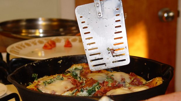 Flint Arrowhead Stainless Spatula - in action