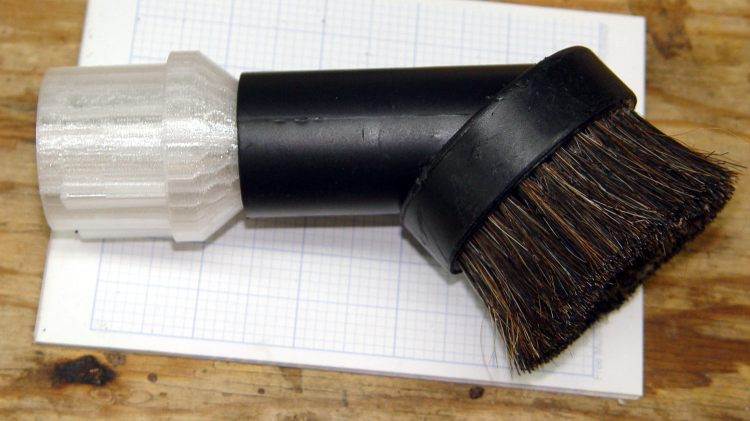 Dust brush adapter - reinforced tube - installed