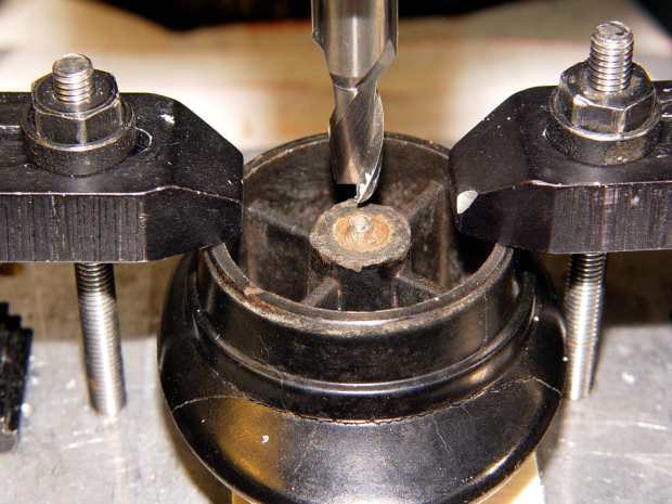 CKC Pot Lid - precarious clamping