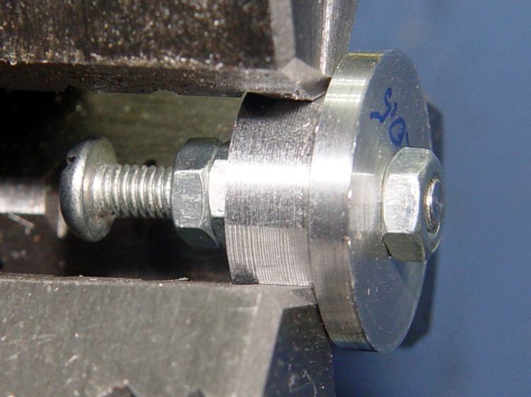 Screw cutting fixture - M3x0.5 aluminum - in lathe chuck
