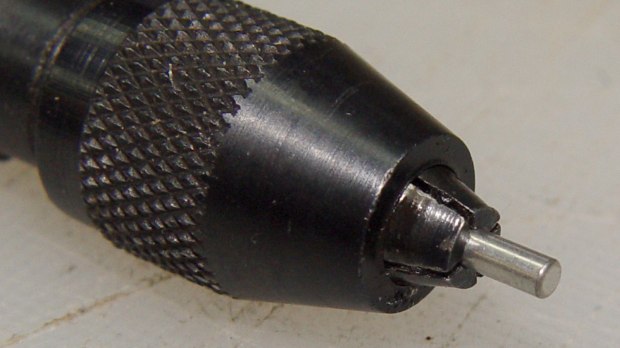 Quartz resonator - pin vise