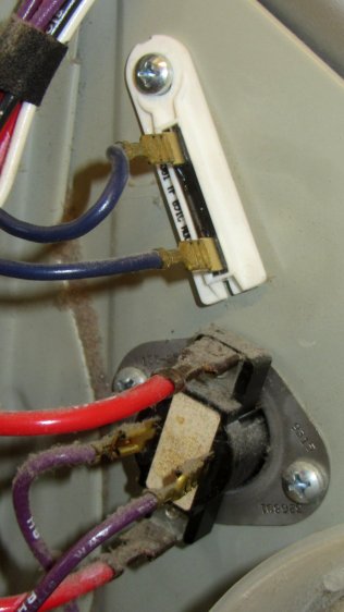 Kenmore clothes dryer - operating thermostat