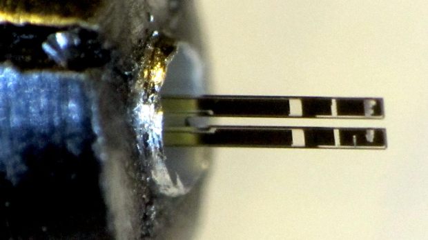 Quartz resonator - B side