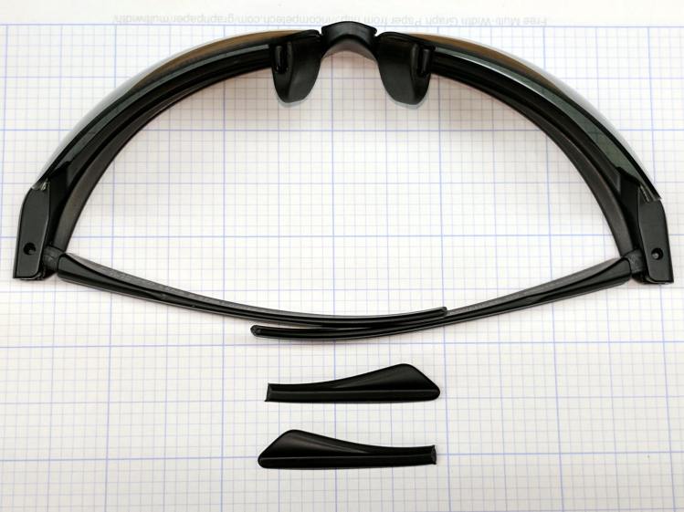 Sunglass earpiece trim