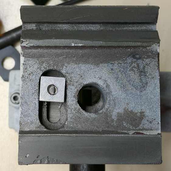 Tailstock underside - square clamp nut