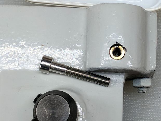 Tailstock lever - insert installed