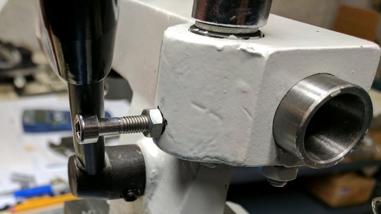 Tailstock lever bumper - installed