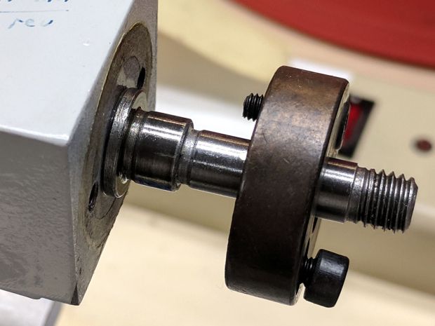 Tailstock ram screw thrust bearing