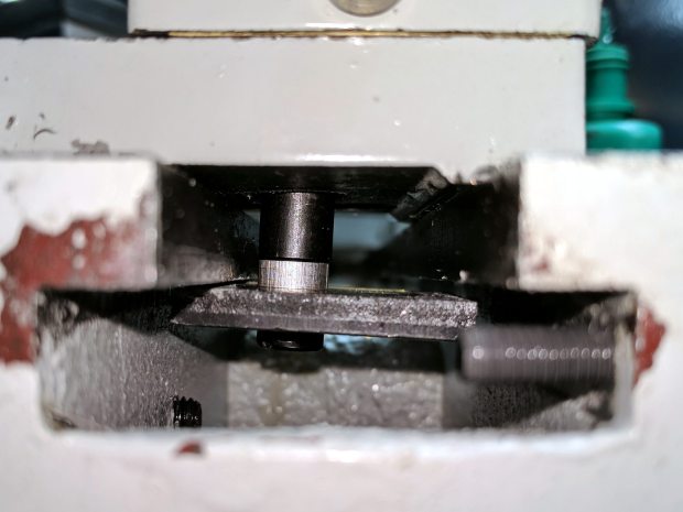 Tailstock - clamp plate bushing
