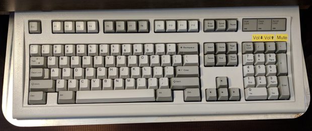 IBM Model M 1996 - media keys