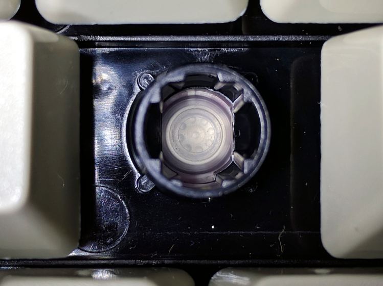 IBM Model M 1996 - dome switch